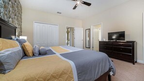 Interior - Myr1456 (Davenport)