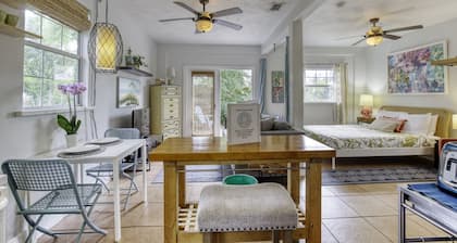 1 Bedroom Spanish Bungalow Guest House