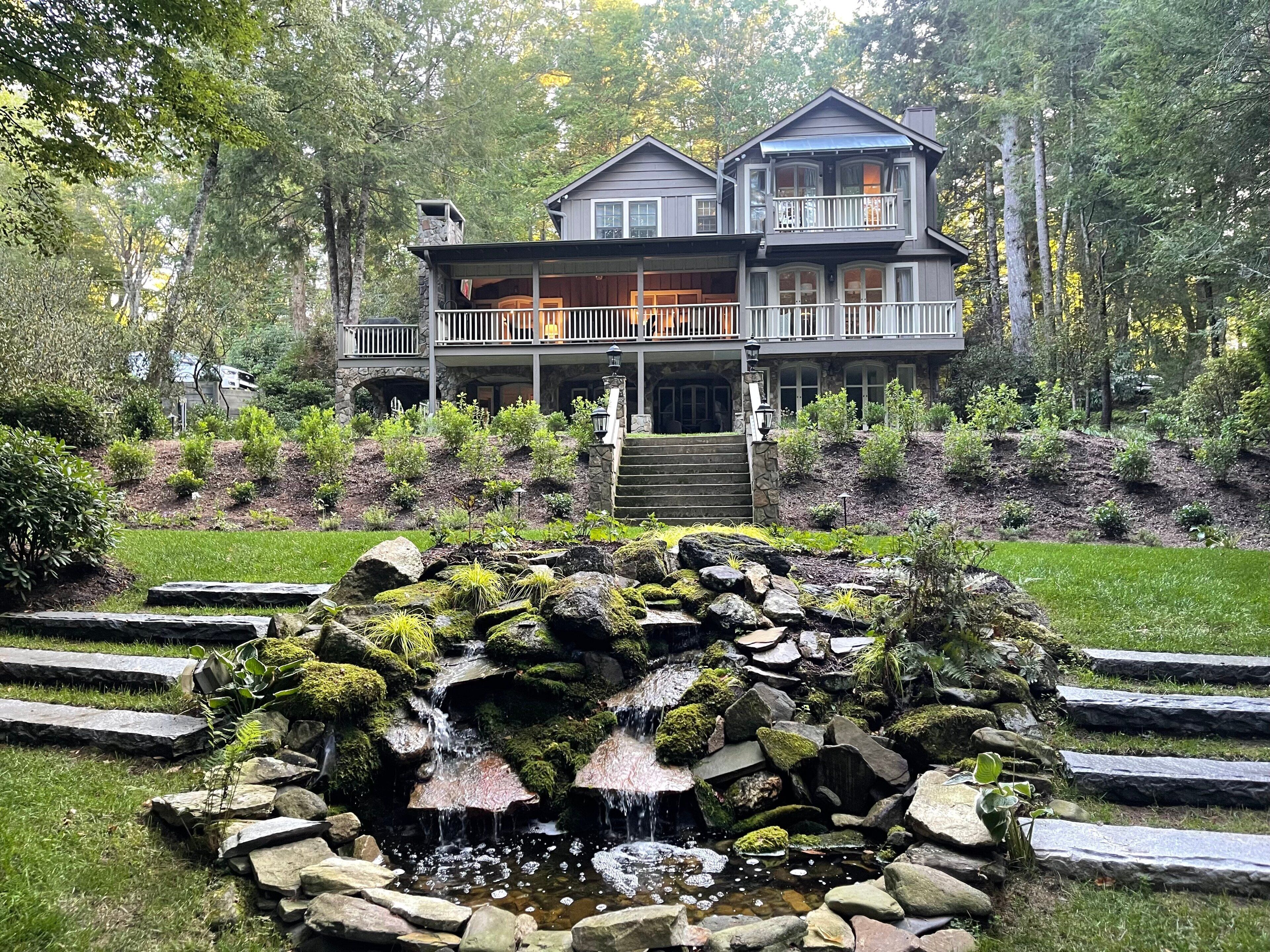 House (6 Bedrooms) | Front of property