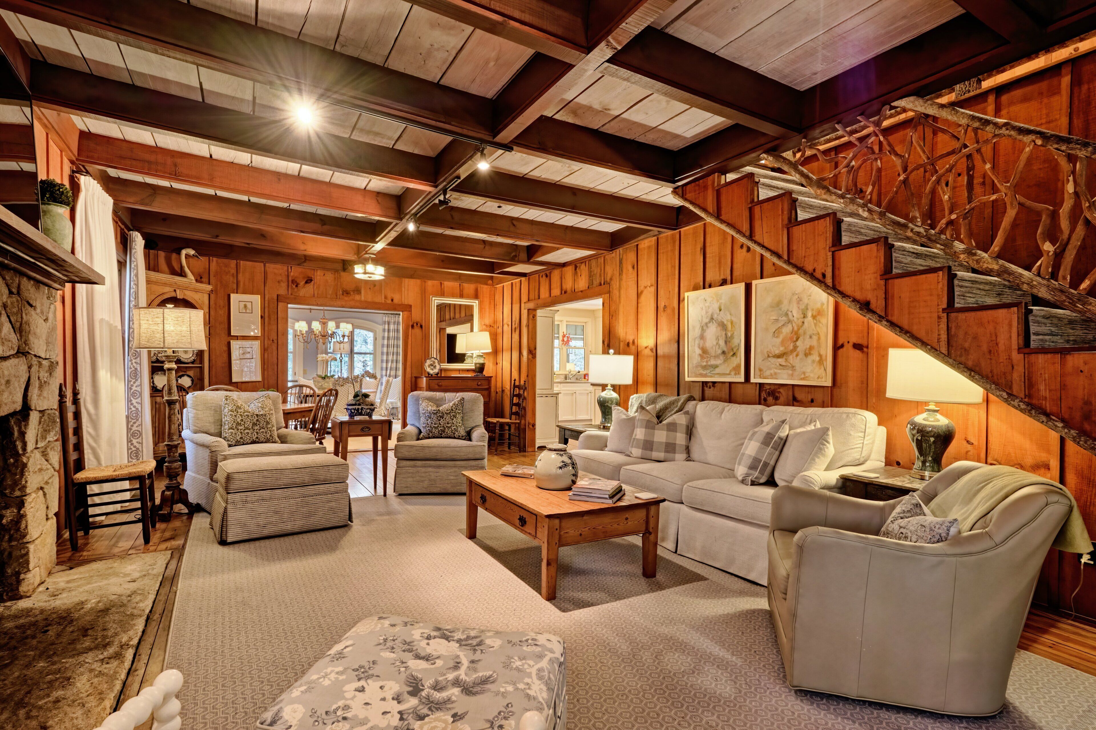 House (6 Bedrooms) | Interior