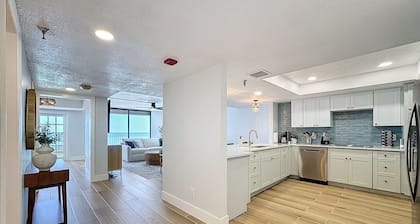 20002 Gulf Blvd, Penthouse 5