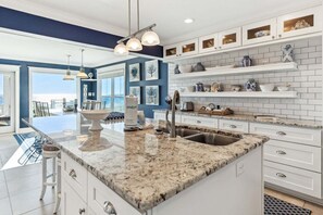 Interior - Diamond Dunes (Panama City Beach)