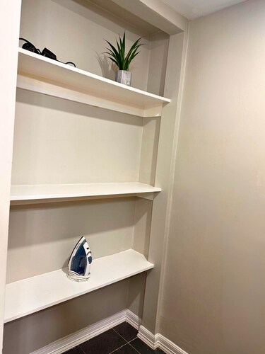 Modern 2 Bed Near Rice University
