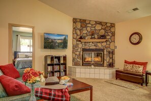 House (5 Bedrooms) | Interior - Pecan Point (Hurricane)