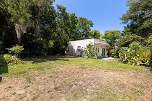 House (3 Bedrooms) | Interior - Spanish Beach Bungalow Mainhouse (Holly Hill)