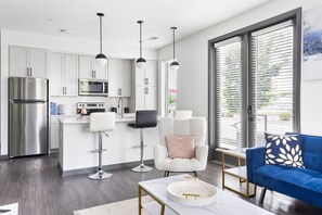 Apartment (2 Bedrooms) | Interior - Bright & Cozy 2BR Retreat W/parking Broad Ripple (Indianapolis)