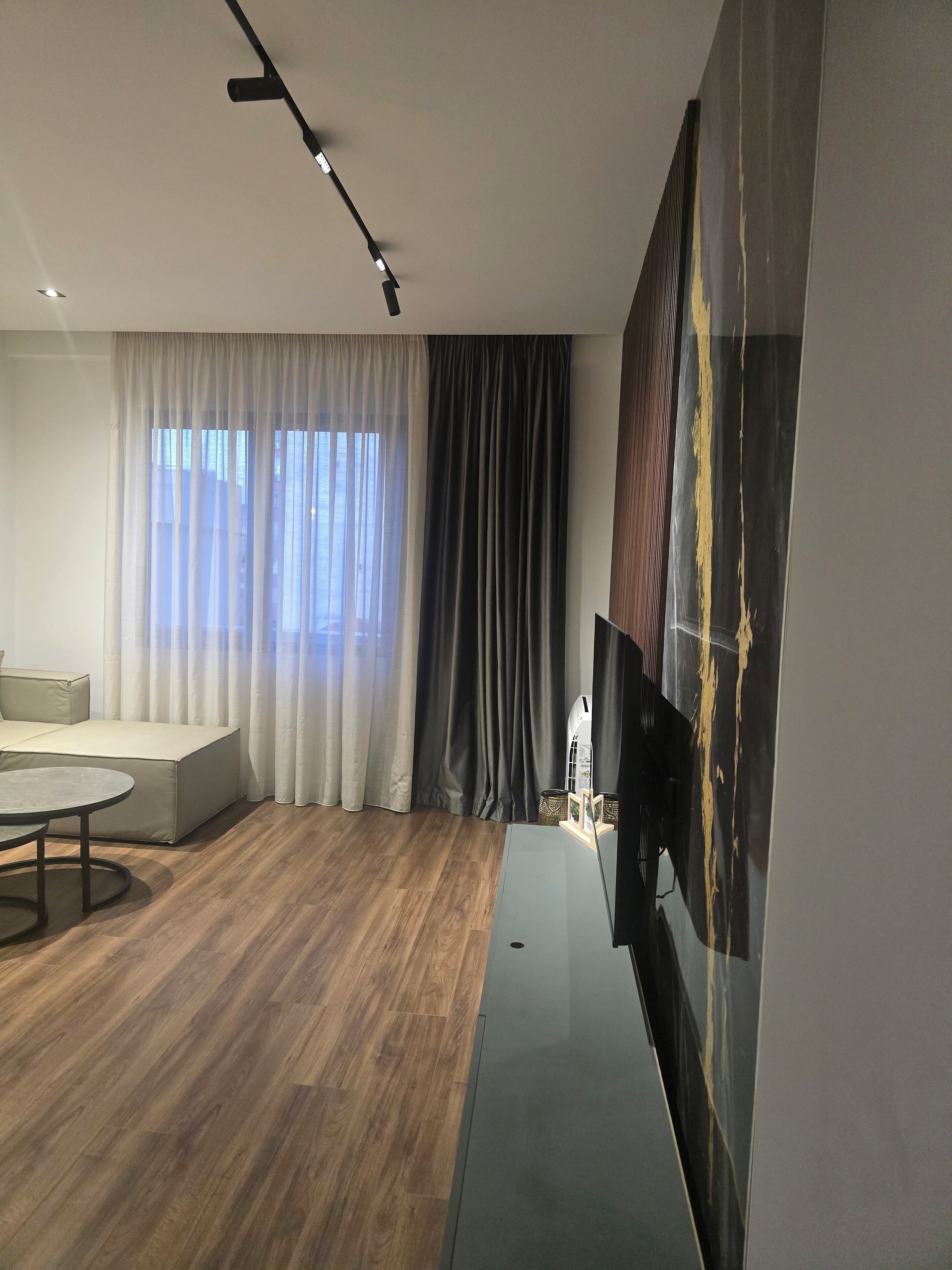 Departamento familiar, balcón, vista a la ciudad | Interior