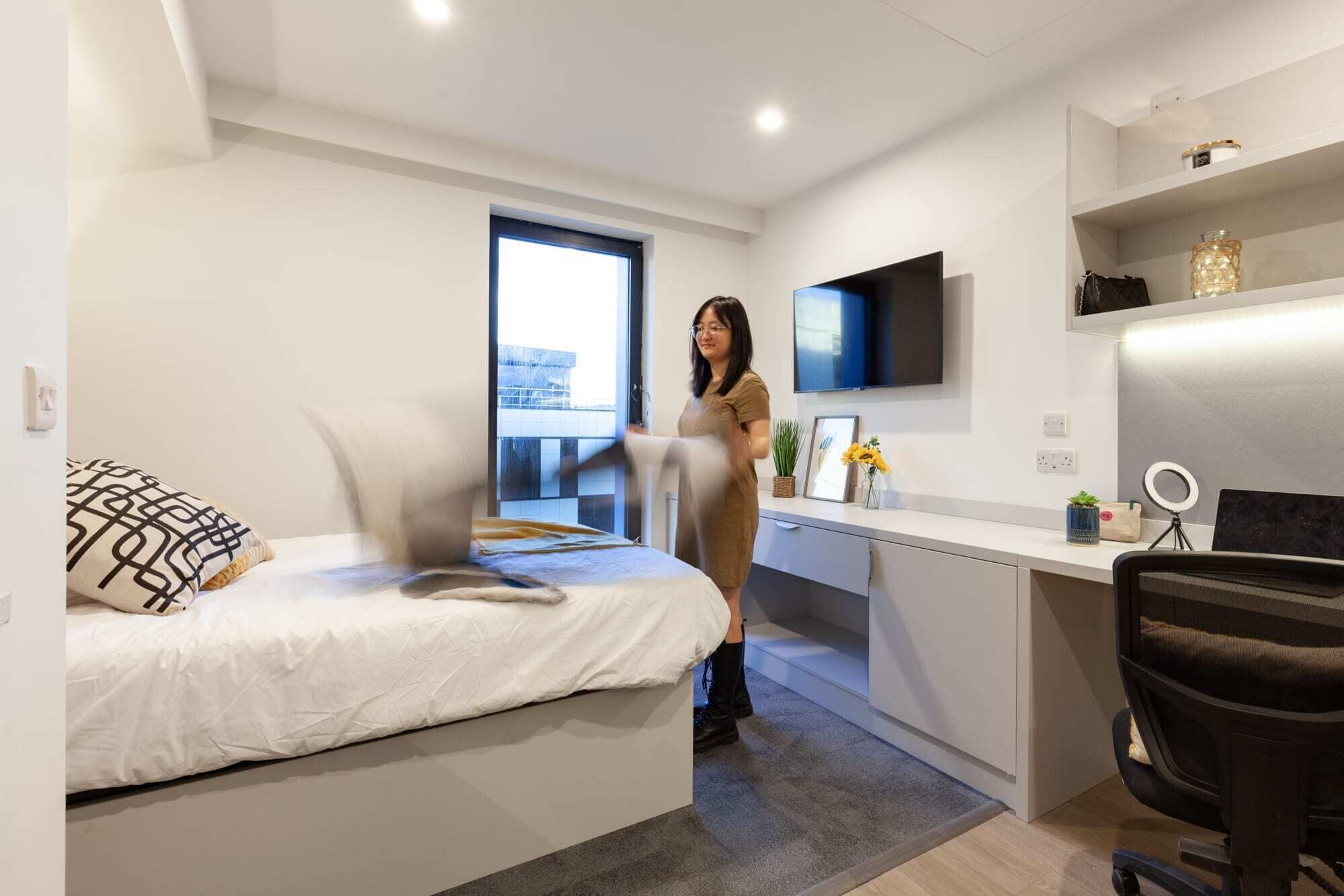 Blackout drapes, free WiFi