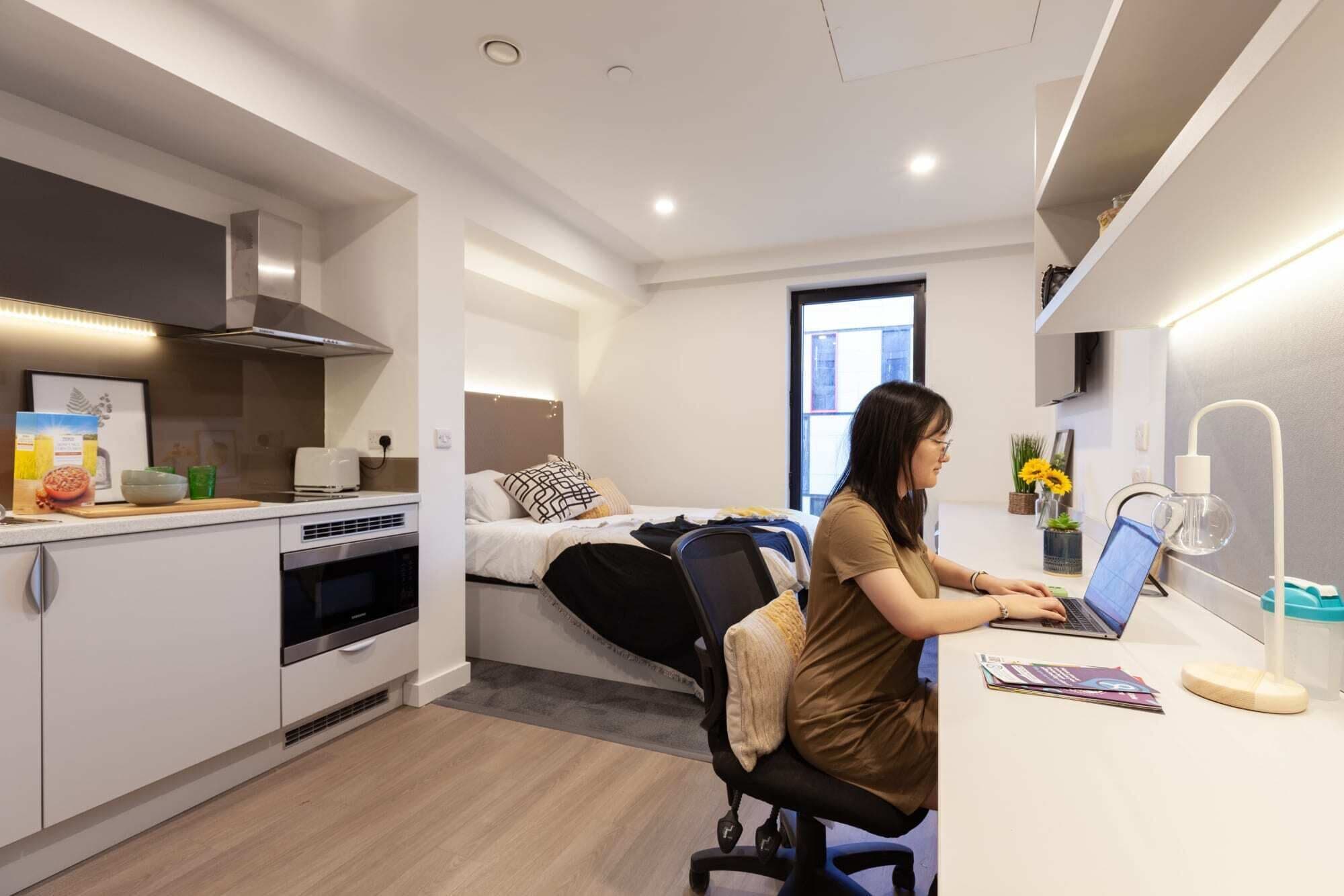 Studio, Non Smoking | Blackout curtains, free WiFi