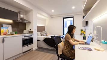 Studio, Non Smoking | Blackout curtains, free WiFi