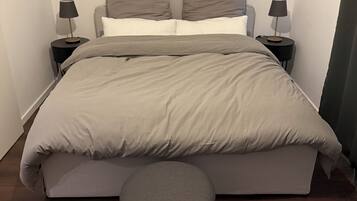 1 bedroom, free WiFi, bed sheets