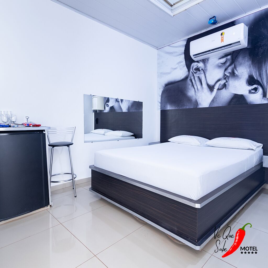 Habitación doble Confort | Ropa de cama de alta calidad, wifi gratis y ropa de cama 