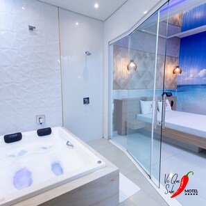 Chambre Signature double | Literie de qualité, accès au Wi-Fi (inclus), literie fournie