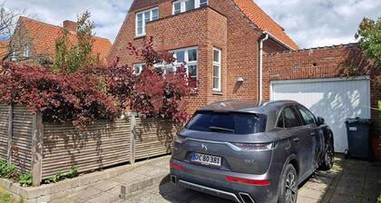 Fantastic villa with large garden! Only 20 minutes by bike from the center of KBH.