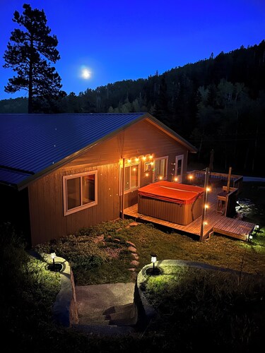 Come stay at our Terry Gulch cabin - Lose the Noise and Experience the Hills.
