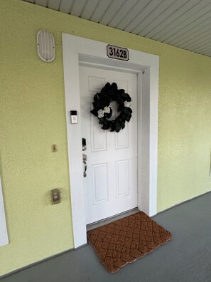 Exterior detail - The Nest just mins from the magic. (Kissimmee)