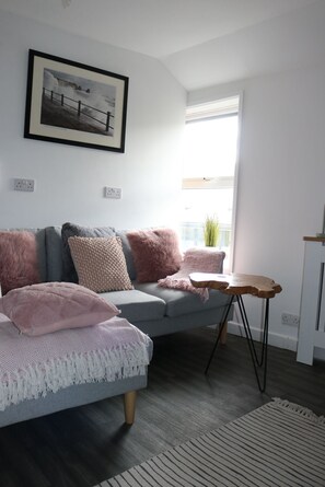 Living area - Beds at 46 (Cowes)