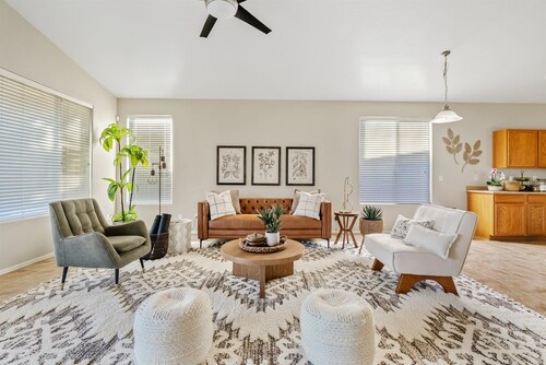 Spacious 4-bedroom house in a Golf Course Community in Queen Creek