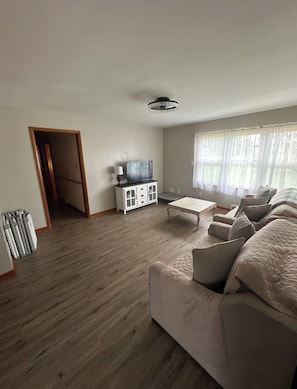 Living area - Cozy Hermitage Home (Hermitage)