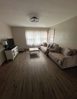 Living area - Cozy Hermitage Home (Hermitage)