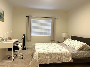 1 dormitorio, escritorio, tabla de planchar con plancha y wifi gratis