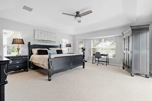 Iron/ironing board, WiFi, bed sheets - Stylish Private Heated Pool, close to beach (Port Charlotte)