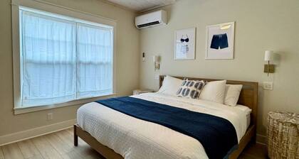 #3 Yellow Lakeview Suite A