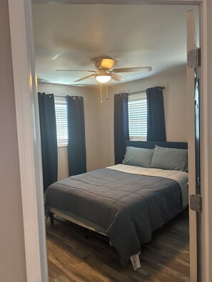 3 bedrooms, free WiFi, bed sheets