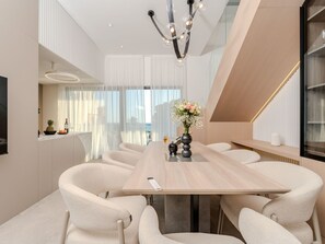 Dining - Vier-Schlafzimmer-Wohnung Dantela mit Tauchbecken by Interhome (Pag/Novalja)