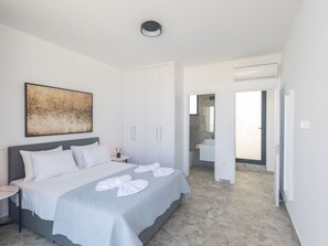 Internet - Protaras Aqua Pearl Villa AQ05 by Interhome (Protaras)