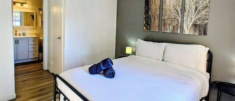 2 Schlafzimmer, Bügeleisen/Bügelbrett, WLAN, Bettwäsche