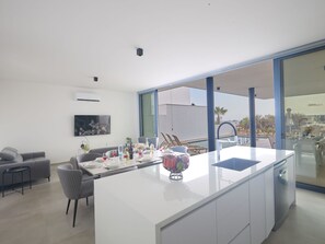 Dining - Protaras Aqua Pearl Villa AQ11 im Zentrum by Interhome (Protaras)