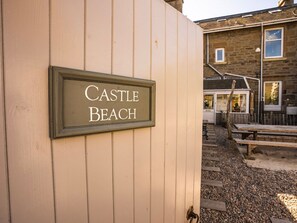 Exterior detail - Viktorianische Villa mit Strandblick by Interhome (Dundee)