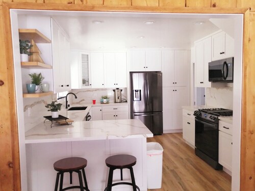 Bright beach-city home — newly renovated. Only 3 mi. from SoCal beaches!  