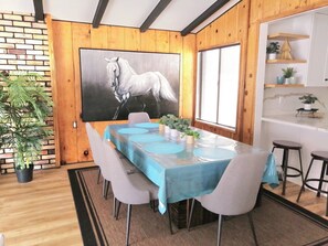 Dining - Bright beach-city home — newly renovated. Only 3 mi. from SoCal beaches!   (Torrance)