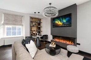 Fireplace - Near Transport - Hot tub - Fireplace - Sleeps 2 (Edinburgh)