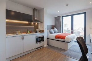 Classic Studio, Non Smoking | Private kitchen | Mini-fridge, oven, stovetop - Student Only True Glasgow (Glasgow)