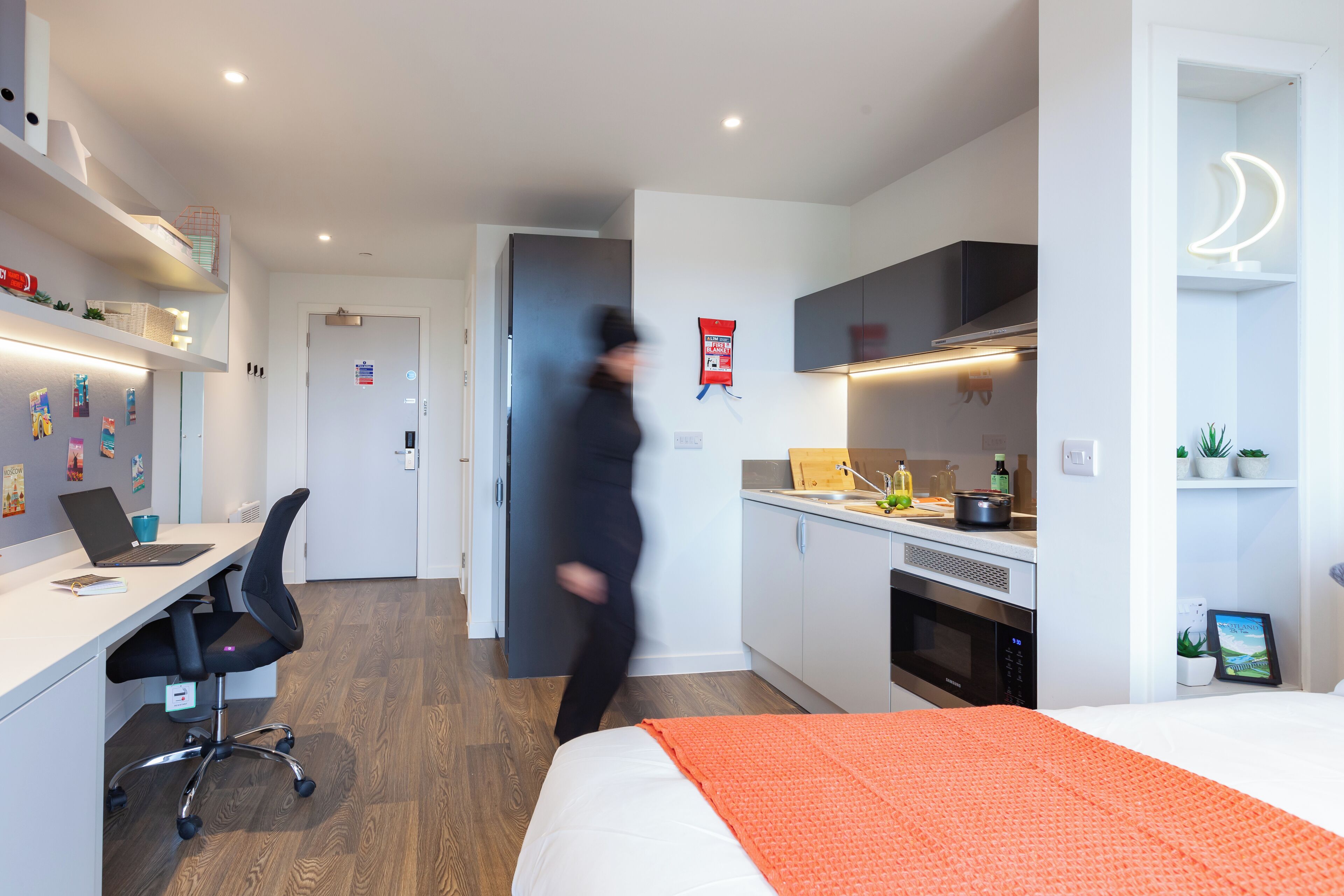 ห้องคลาสสิกสตูดิโอ, ปลอดบุหรี่ | โต๊ะทำงาน, พื้นที่ทำงานแบบใช้แล็ปท็อป, Wi-Fi ฟรี