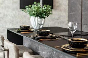 Dining - Near Transport - Hot tub - Fireplace - Sleeps 2 (Edinburgh)