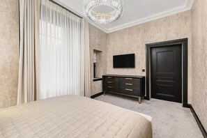 1 bedroom, iron/ironing board, free WiFi, bed sheets - Near Transport - Hot tub - Fireplace - Sleeps 2 (Edinburgh)