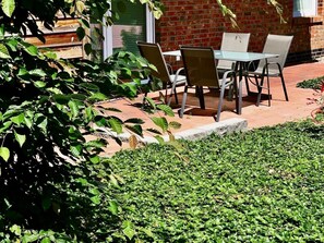 Outdoor dining - "Hasel" Barrierefrei mit Fahrstuhl direkt am Stausee by Interhome (Friesoythe)