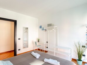 Internet - Dock of the Bay Genova, 2b 1b, 2 garage e balcone by Interhome (Genova)