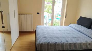 2 bedrooms, Internet