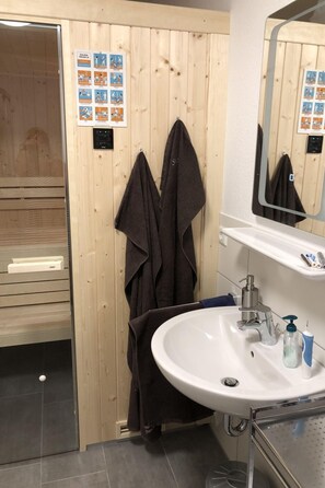 Spa - Haus Wattwurm by Interhome (Burhave)