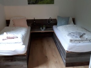 3 bedrooms, Internet - Renovierte Wohnung in Schwalefeld mit Garten, Terrasse und Grill by Interhome (Bömighausen)