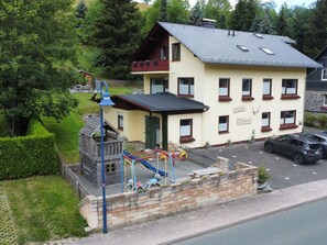Exterior - Renovierte Wohnung in Schwalefeld mit Garten, Terrasse und Grill by Interhome (Bömighausen)