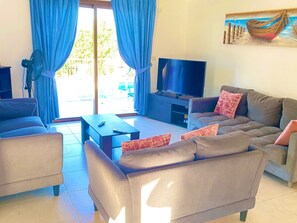 DVD player - mit privatem Pool by Interhome (Agios Georgios Pegeias)