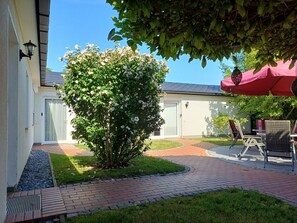 Outdoor dining - Apartment 3 by Interhome (Bansin)
