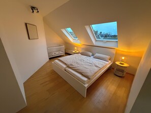 2 Schlafzimmer, Bügeleisen/Bügelbrett, kostenloses WLAN, Bettwäsche