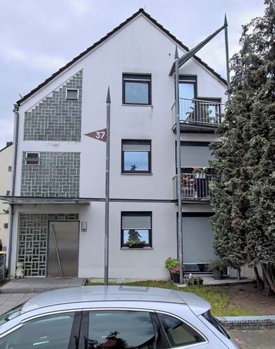 Apartment for 6 people - Near FRA airport